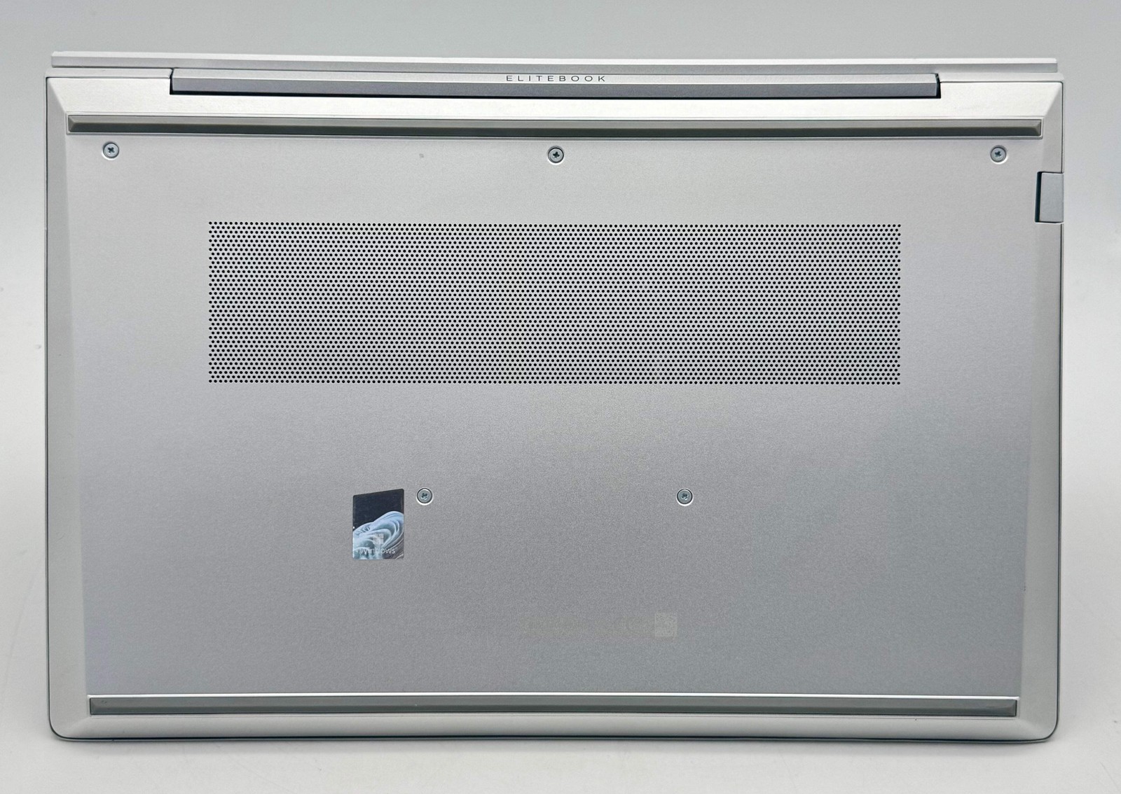 HP EliteBook 640 G10 14″ Core i5 13th Gen 8GB 256GB Silver Used