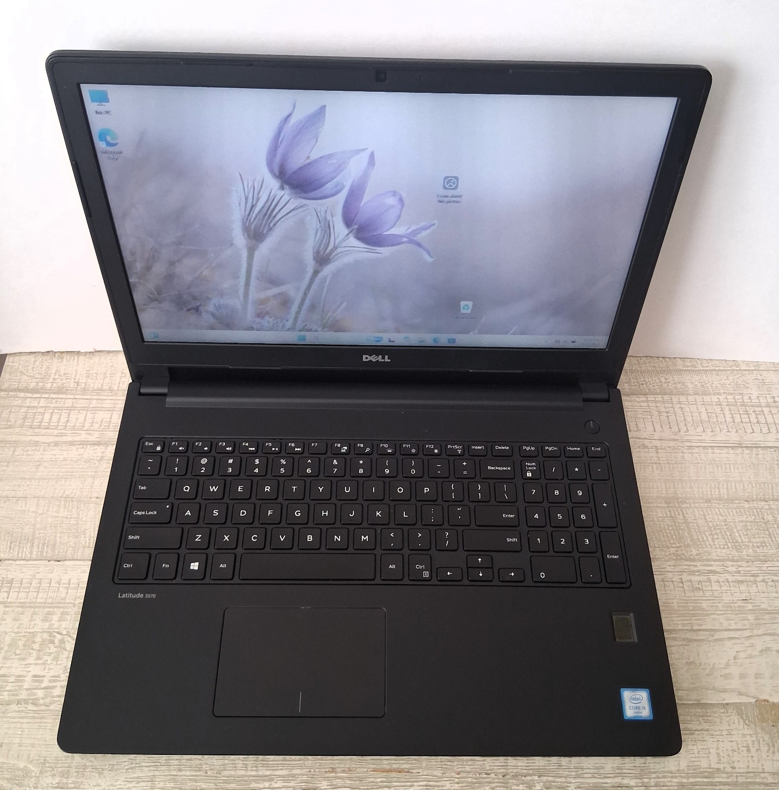 Dell Latitude 3570 Intel Core i5-6200U 2.30GHz 8GB RAM No HDD