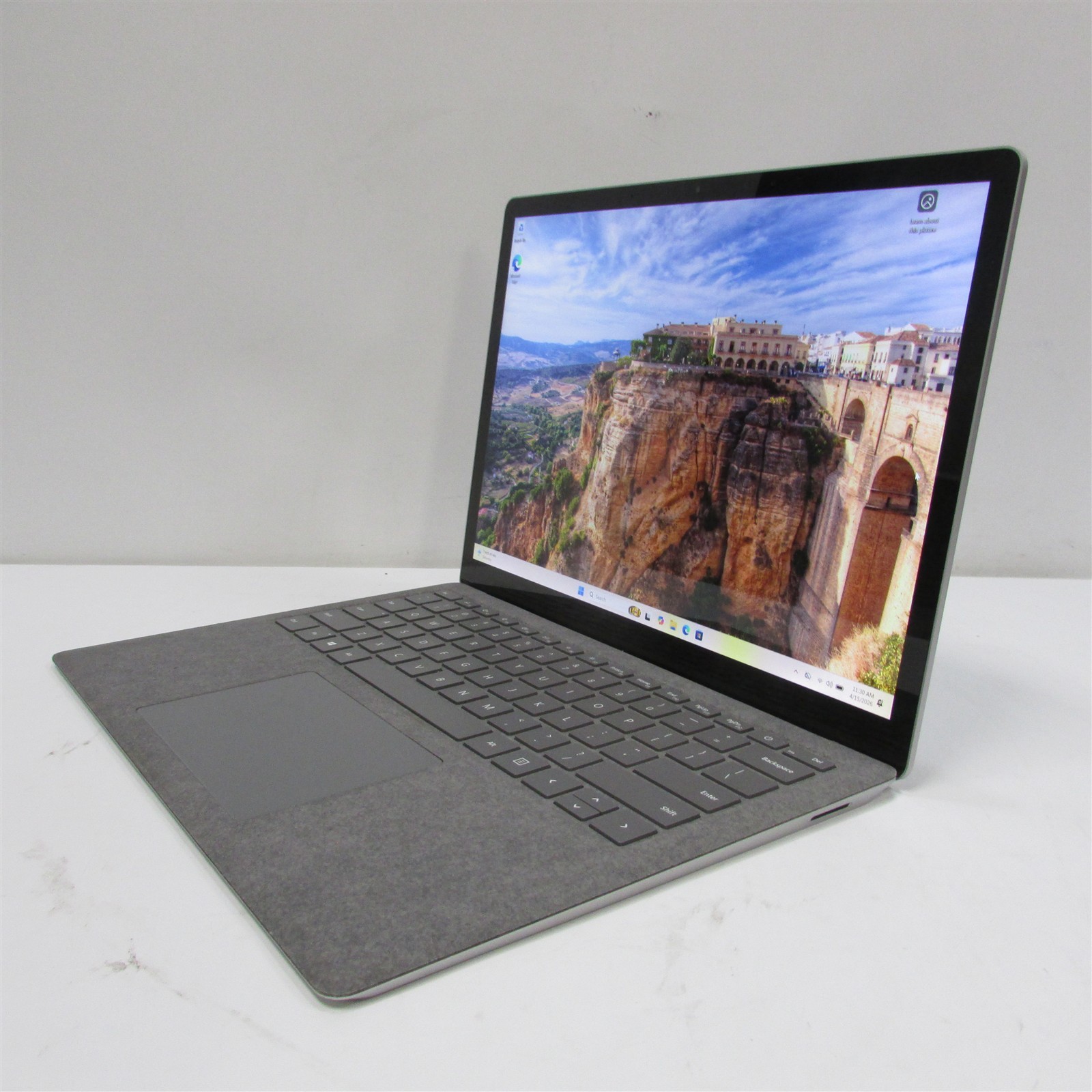 Microsoft Surface Laptop 3 1867 i7-1065G7 1.3GHz 16GB 512GB 13.5″ W11H SCRN DMG