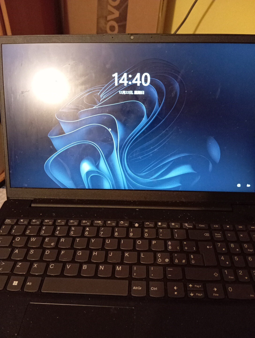 Lenovo V15 G3 IAP 15.6″ (256GB SSD, Intel Core i3-1215U, 1.20GHz, 8GB RAM)…