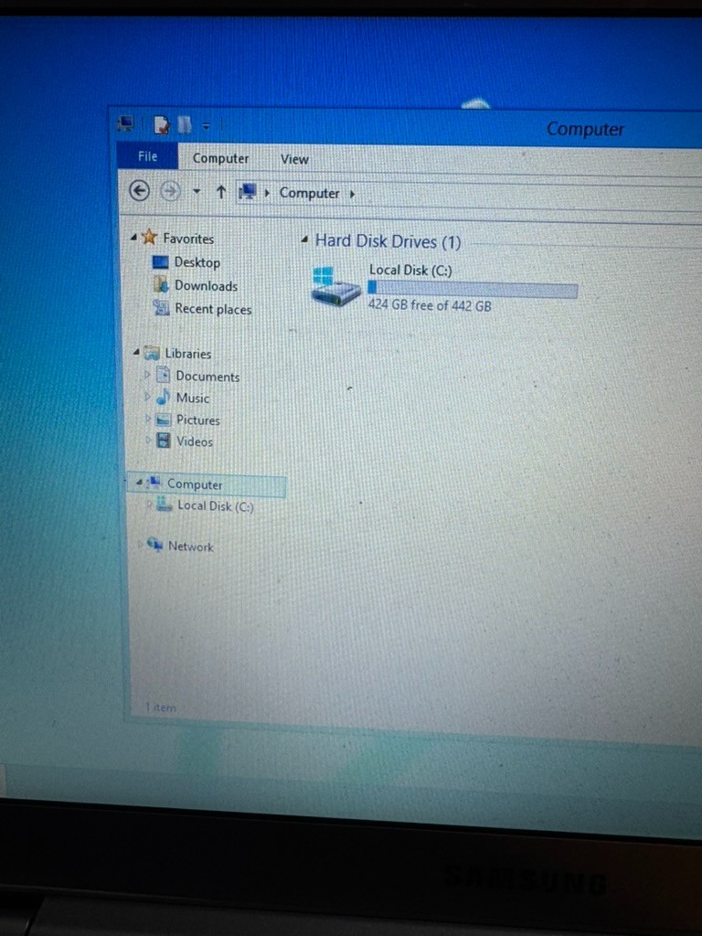 Samsung NP535U3C Laptop AMD A4 4GB RAM 500GB HDD Windows 8