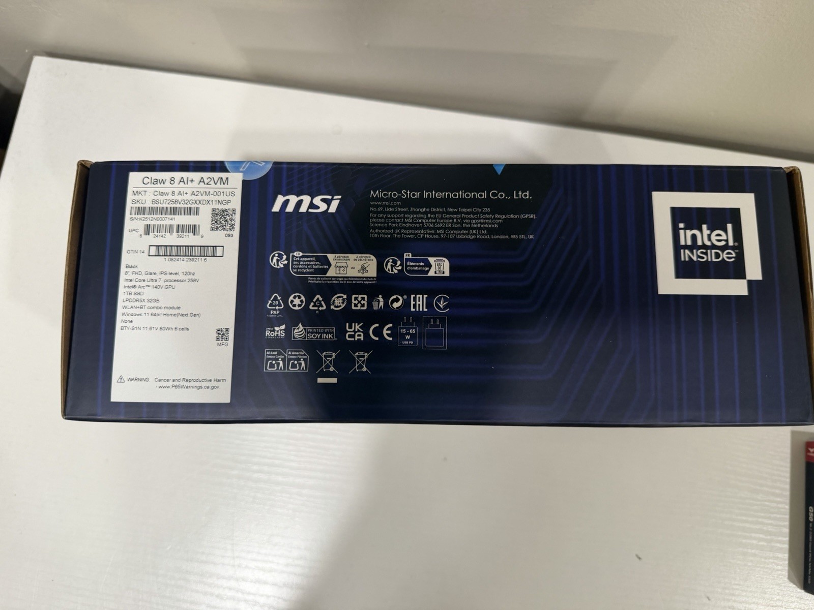 MSI Claw 8 AI+ A2VM Gaming Handheld Intel Ultra 7 258V 32GB 1TB 120Hz