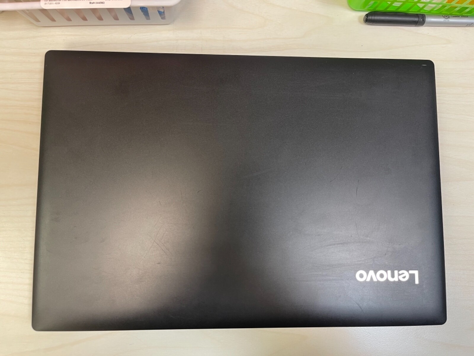 LENOVO IDEAPAD 320. Black. No dents!!! Comes with charger.