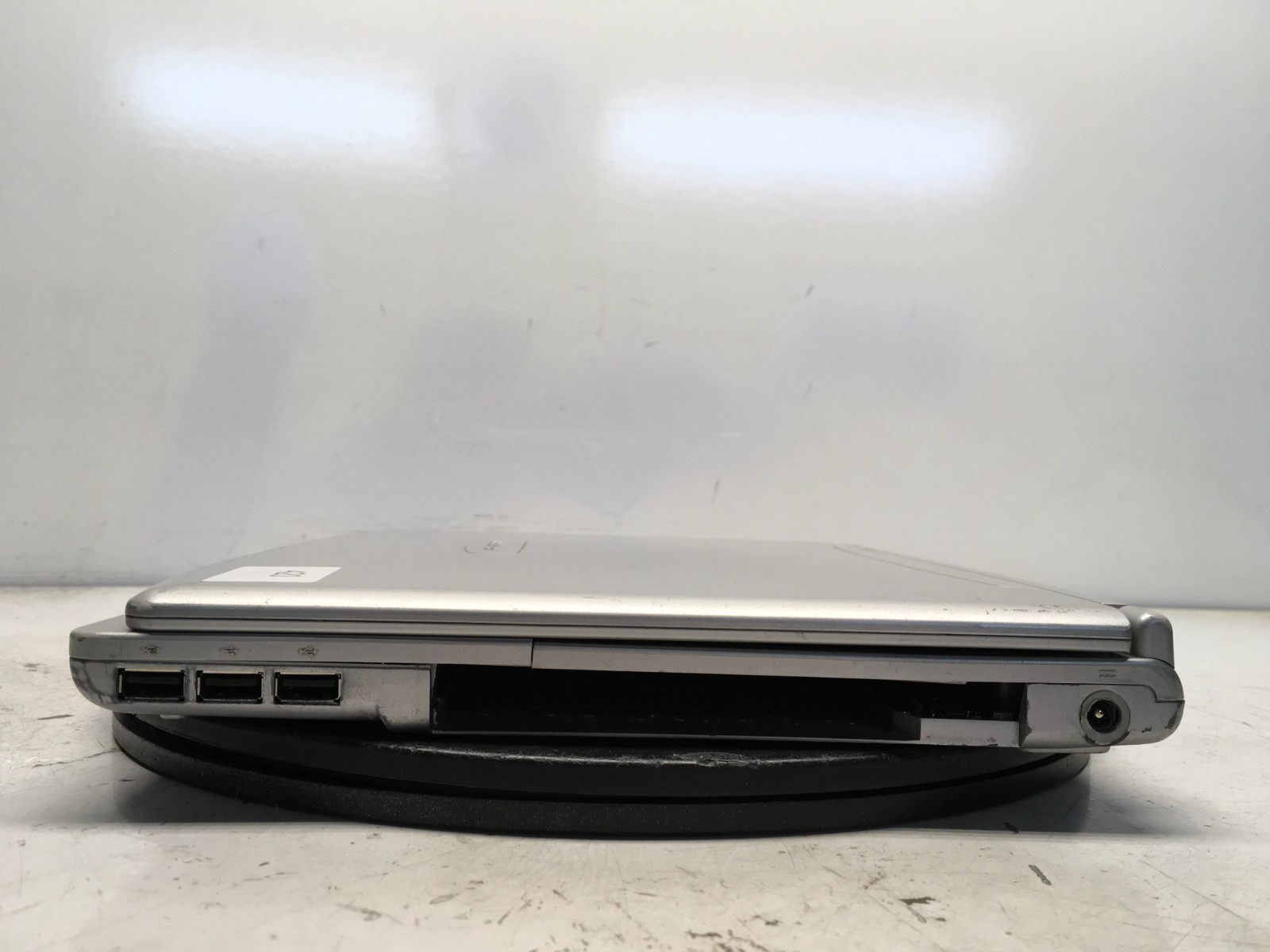 Averatec 3200 AMD Mobile Athlon XP 512 MB NO HDD