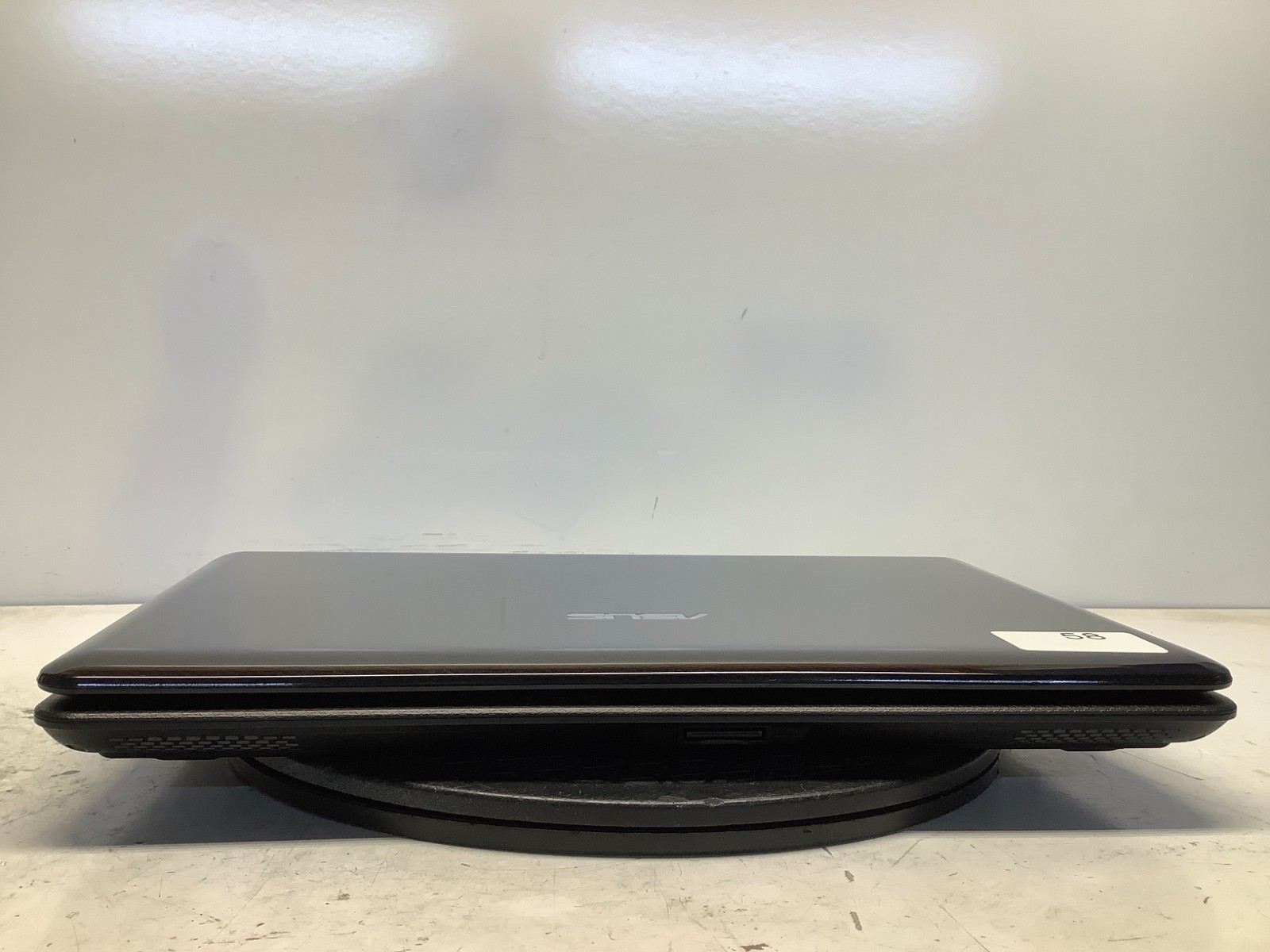 Asus K60I Intel Pentium Dual-Core T4400 2.2GHz 4 GB NO HDD