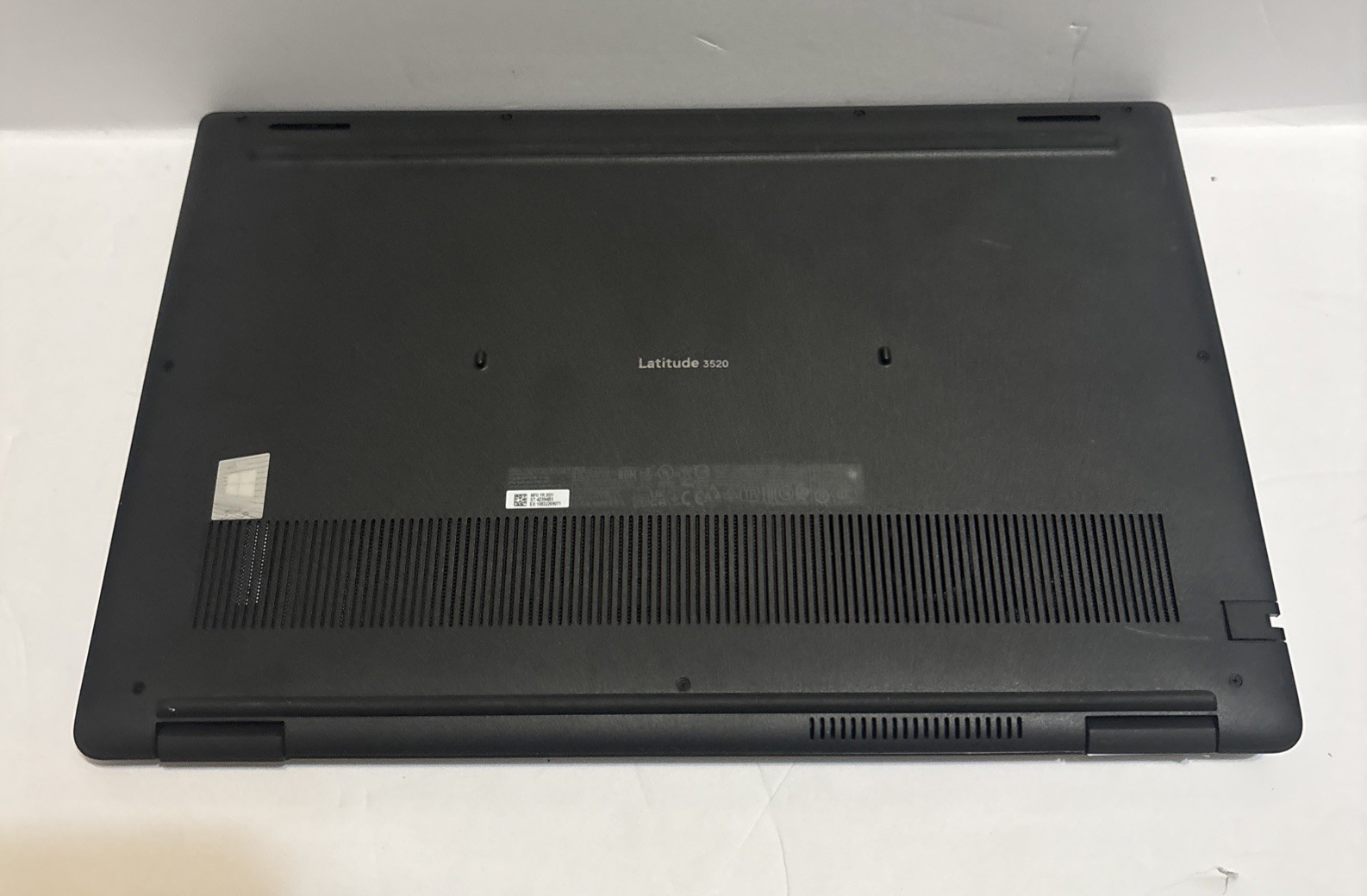 Dell Latitude 3520, i5-11th Gen, Iris XE, 16GB RAM, 256GB M.2, Win11 Pro