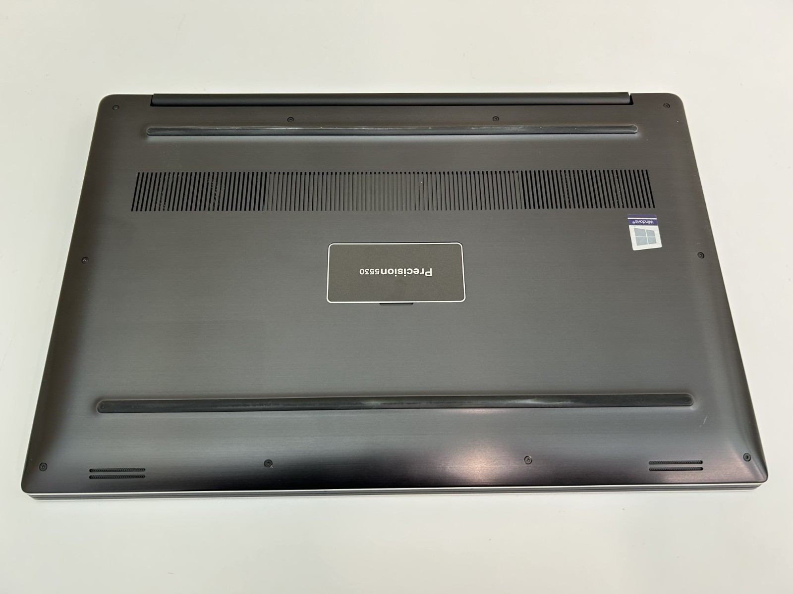 Dell Precision 5530 15.6″ i7-8850H 512GB M.2 32GB RAM Quadro T2000 GPU Win 11