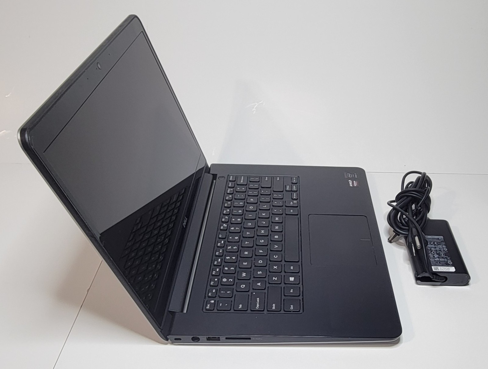 Dell Inspiron 5447 14-5000 Radeon HD 14” Touch i7 8GB 512GB SSD Win11 Pro Laptop