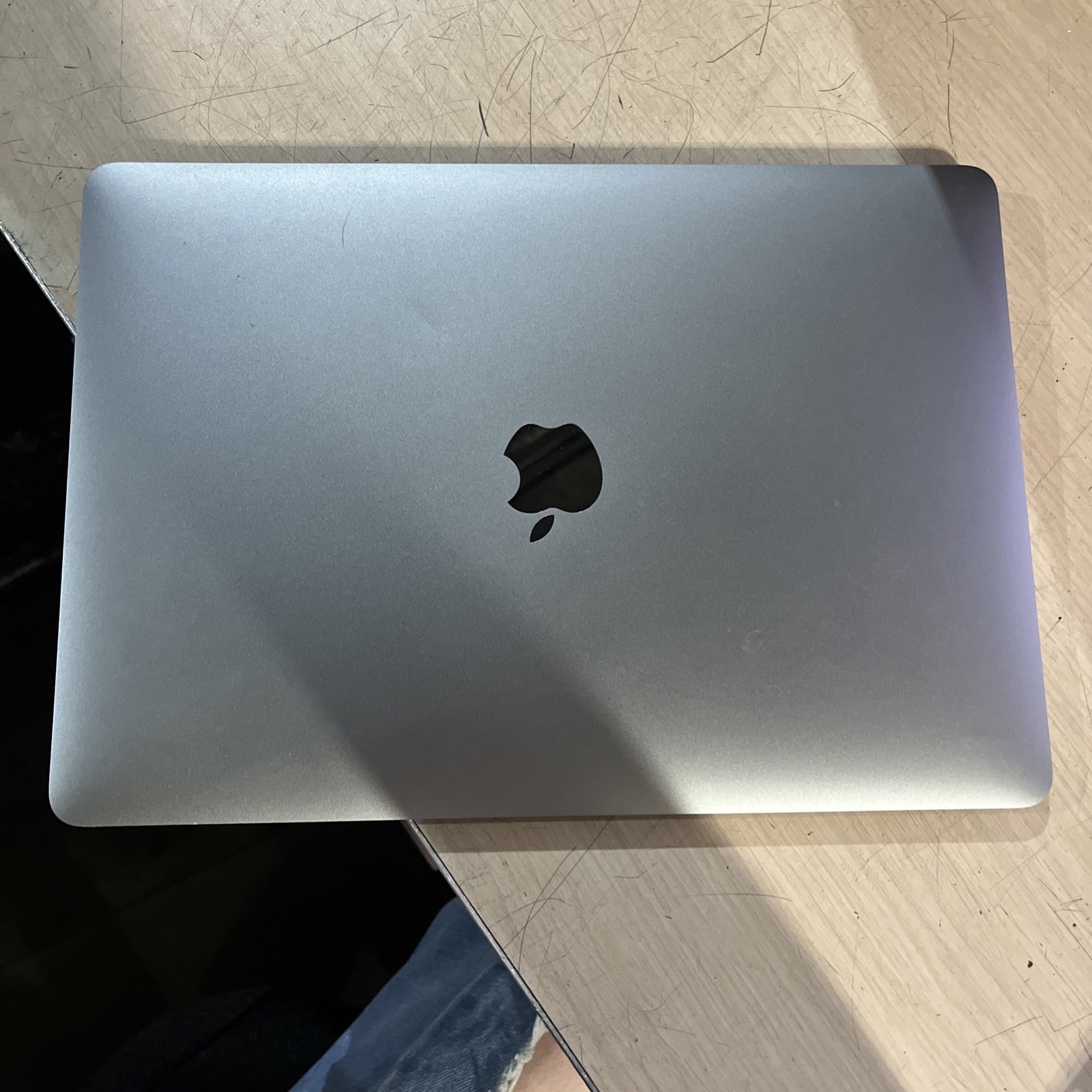 APPLE MACBOOK AIR 13″ SCISSOR, 2020 CORE I3-1000NG4 1.1GHZ 8GB RAM 256SSD +