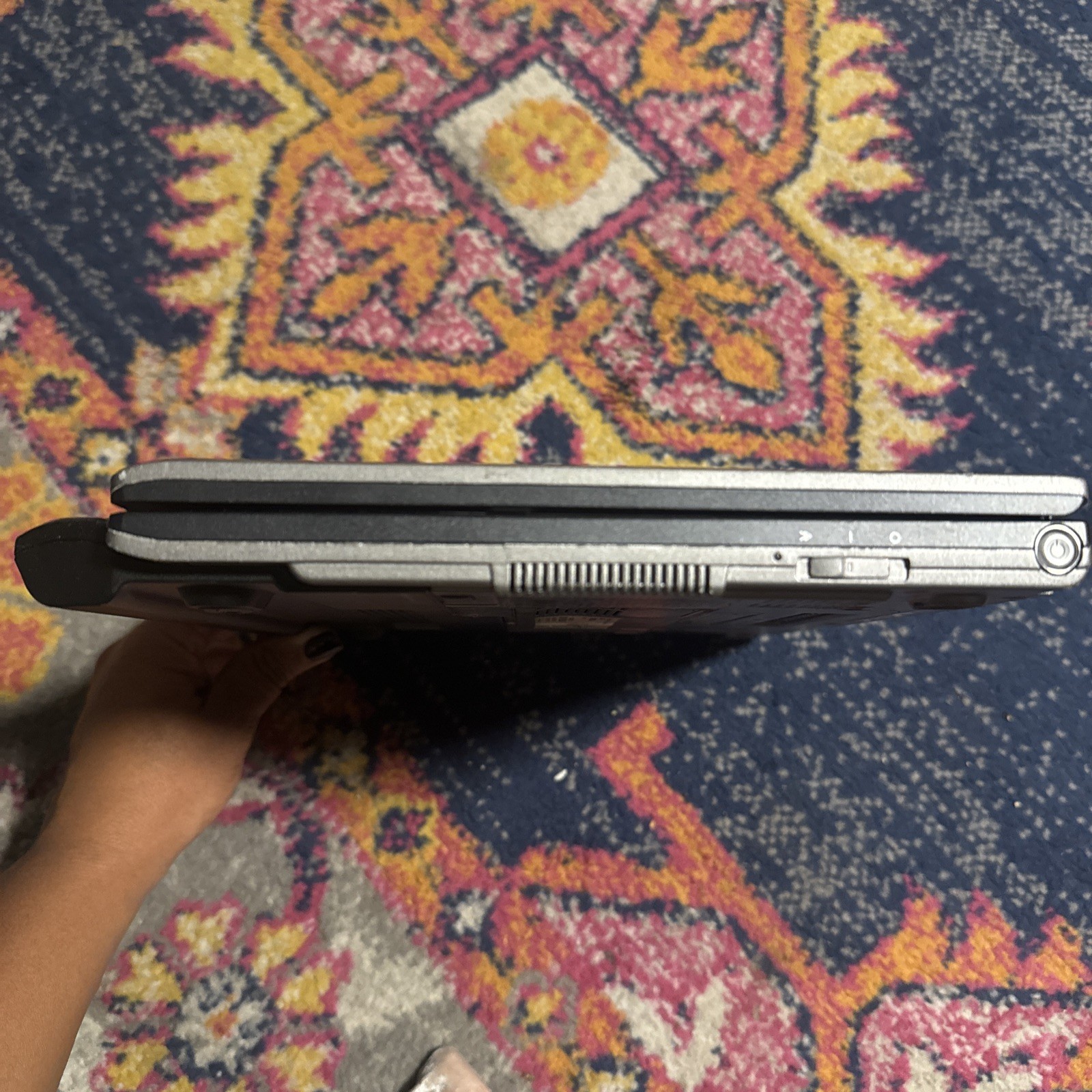 Dell Latitude D420 12.1″ Intel Core Duo 1.20GHz -UNTESTED