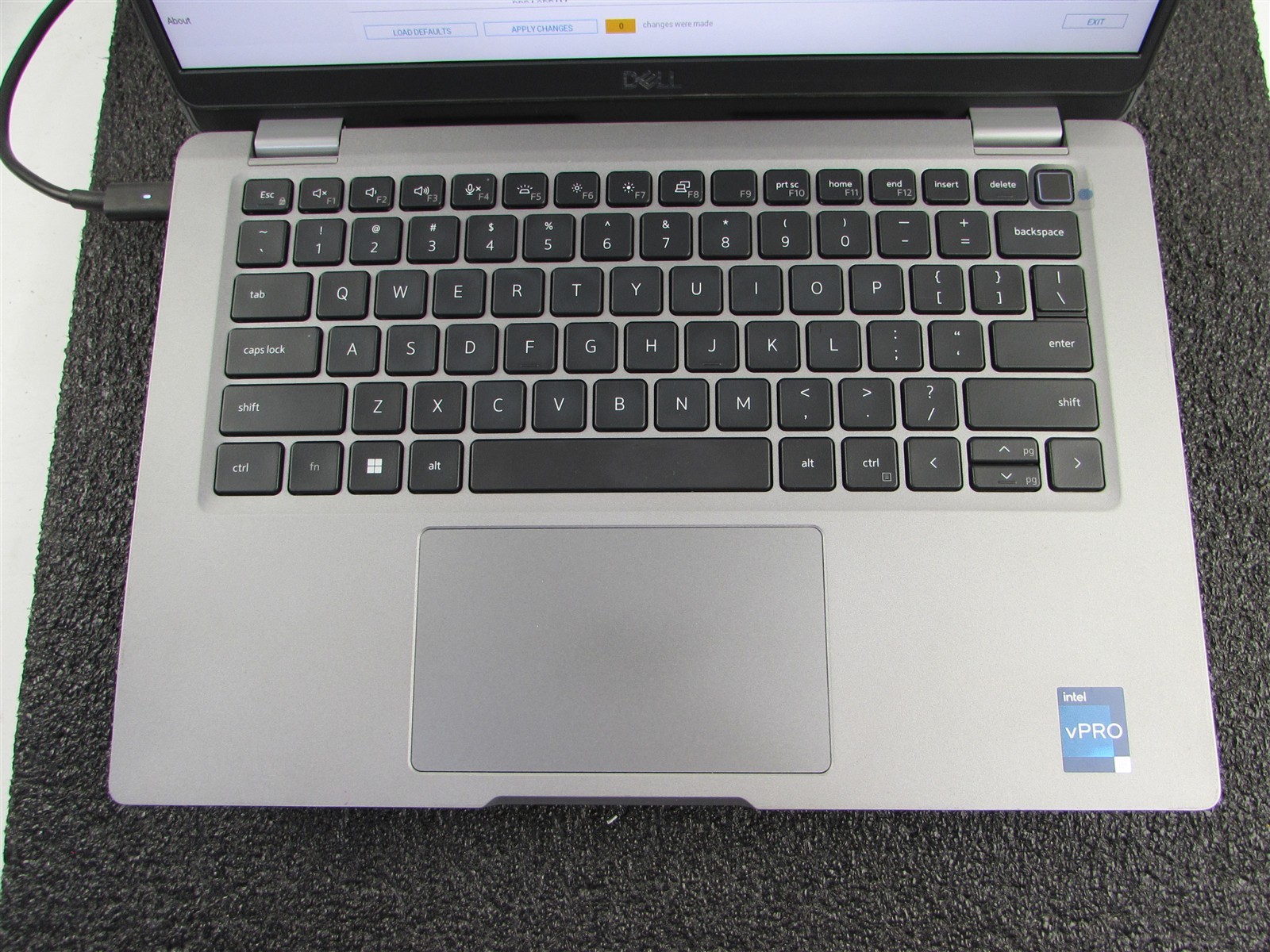 DELL LATITUDE 5330 FHD TOUCHSCREEN I5-1245U 10 CORE NO SSD 16GB RAM NO O.S