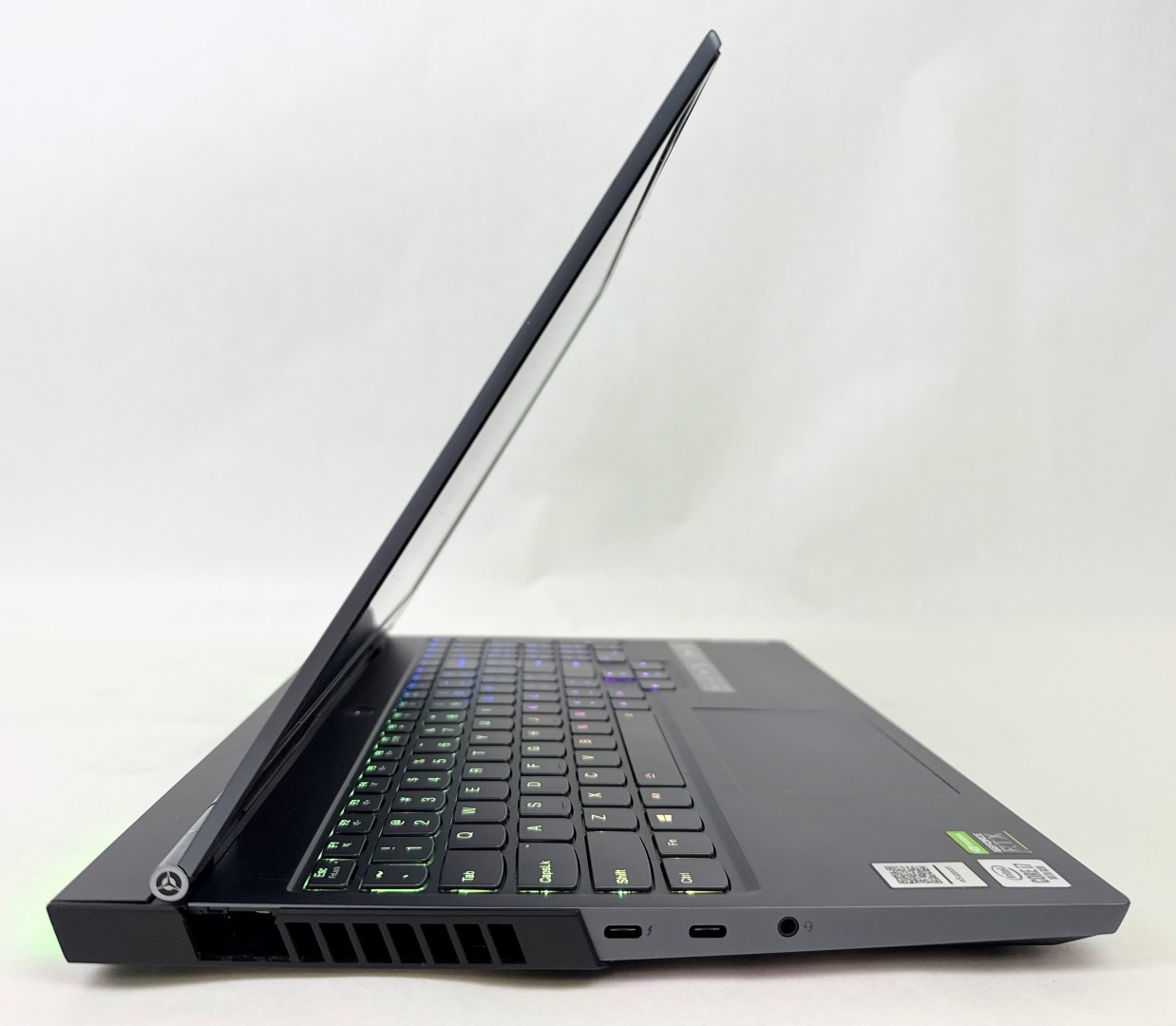 Lenovo LEGION 7 15IMH05 Gaming 15.6″ 240Hz i7-10750H 16GB 2TB SSD RTX 2080S W11H