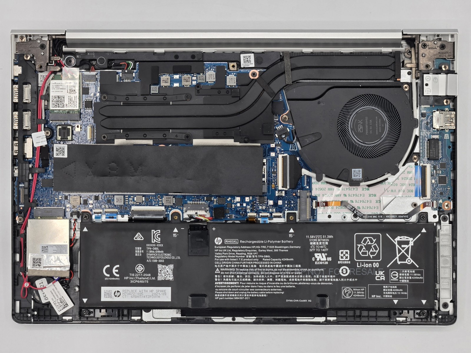 HP EliteBook 640 G9 14″ FHD I7-1265U GeForce MX570 Motherboard Palmrest *READ*