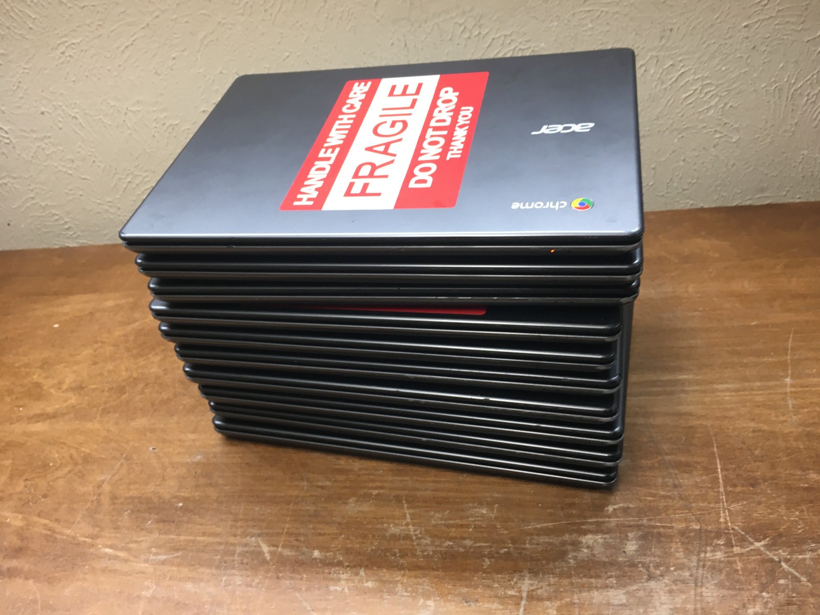 10x – Linux Fedora 41 Acer Laptops 11.6″ Intel 1.40GHz 2955U 2GB DDR3 16GB SSD