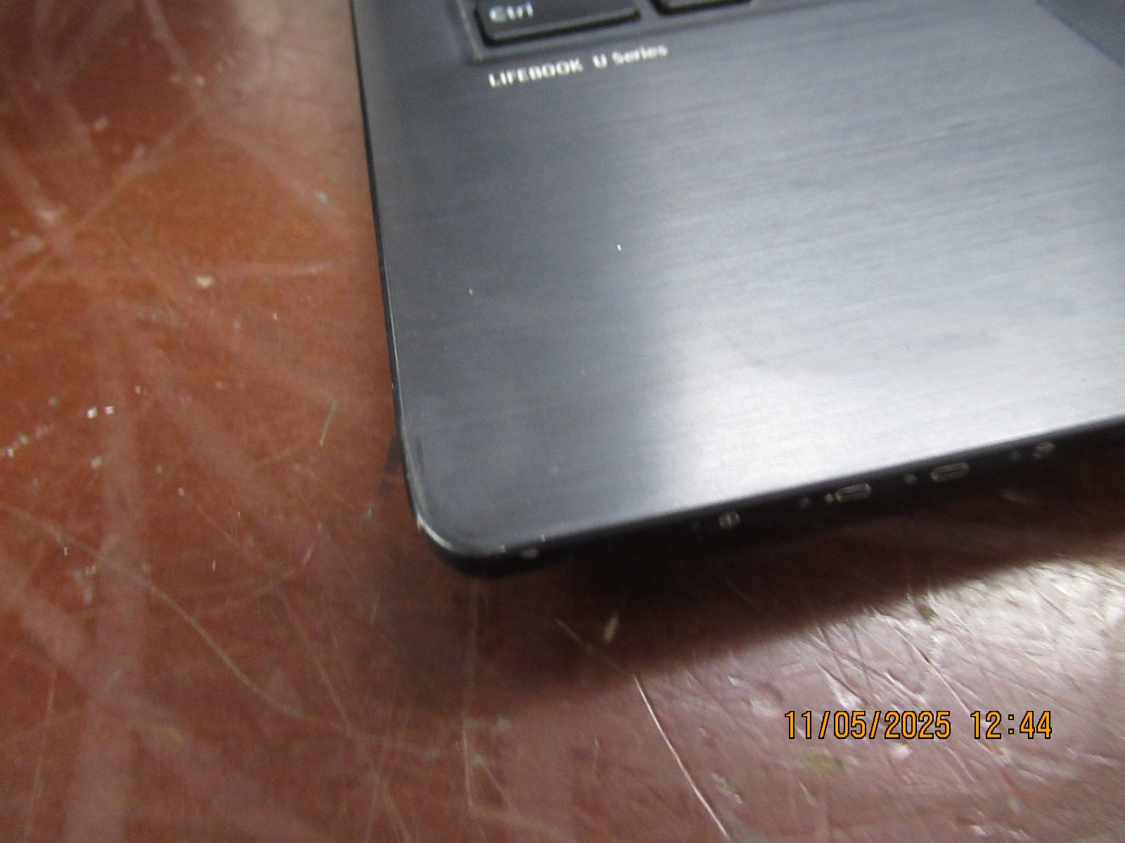 Fujitsu Lifebook U749 i7-8665U 1.90GHz Laptop [NO RAM/HDD/AC/OS] [BADBTRY]