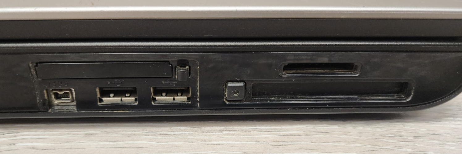 Gateway 7330 7330GZ Laptop PC Intel Pentium 4 @ 1.86GHz 480MB RAM NO HDD READ