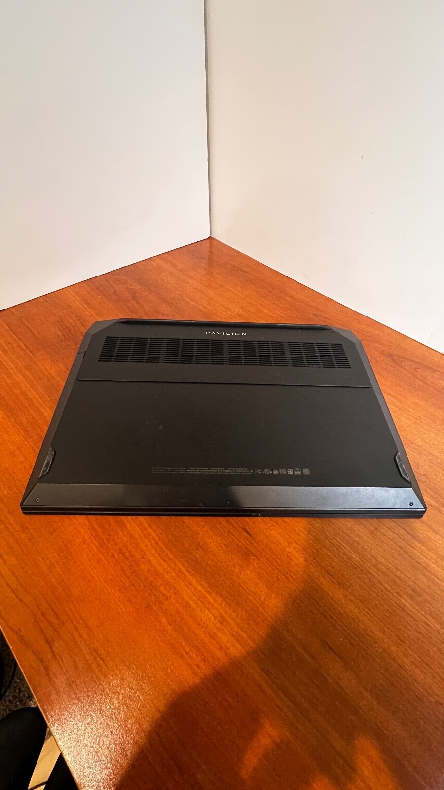 HP Pavilion 15-EC0013DX 15.6in (256GB SSD, AMD Ryzen 5, 2.1GHz, 8GB RAM) Gaming