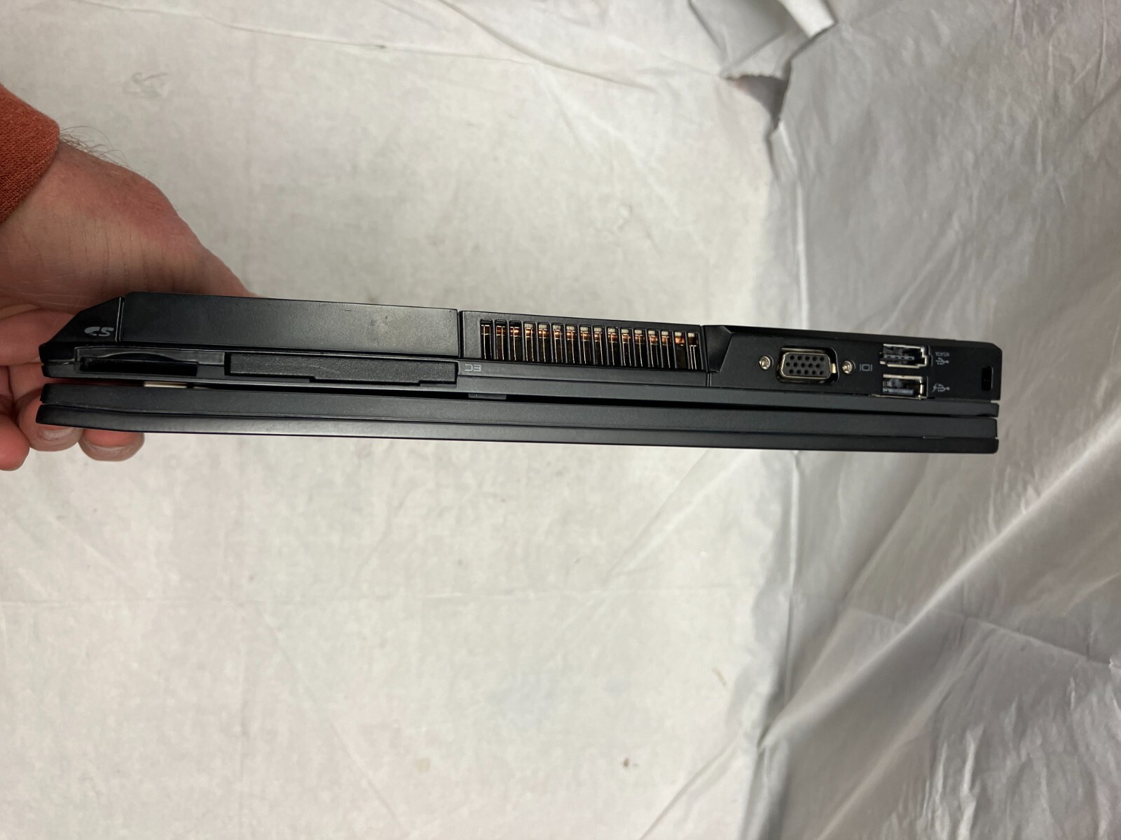 Dell Latitude E6500 Laptop 15.4″ 4GB DDR2 RAM 250GB CORE2DUO 2.6 FOR PARTS