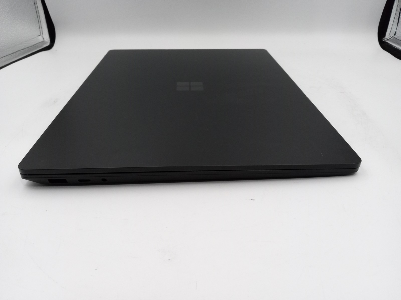 Microsoft Surface Laptop 4 1979 15″ Intel Core i7-1185G7 16GB 256GB Windows 11