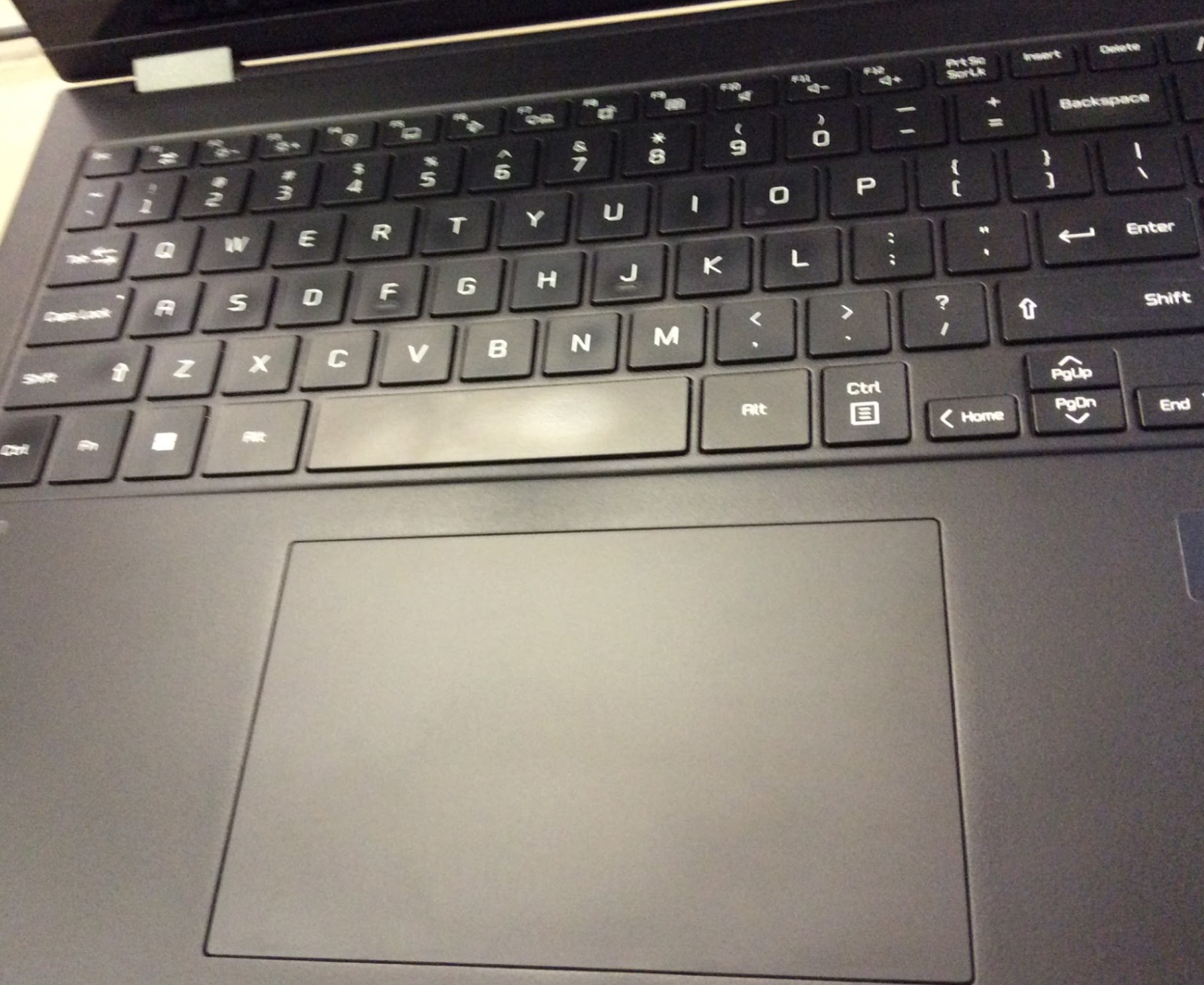 LG Gram 2-in-1 16T90P 16″ Display Touchscreen Intel Evo Platform Laptop ,used