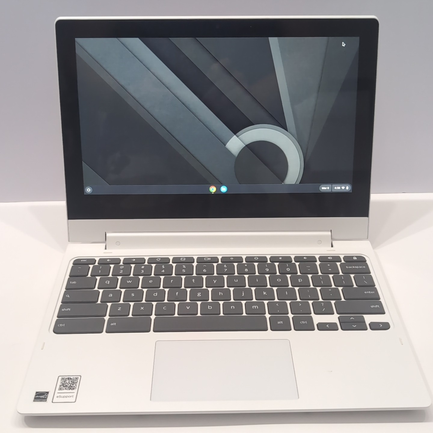 Lenovo Chromebook Flex 3 11.6″ Touchscreen 4GB RAM 64GB SSD 2.1 Ghz CPU White