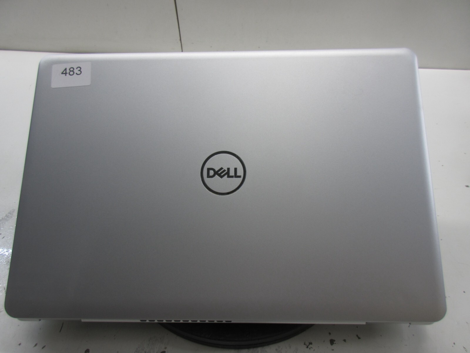 Dell Inspiron 5584 Intel Core i3-8145u 2.3GHz 8GB Windows 11 128GB SSD
