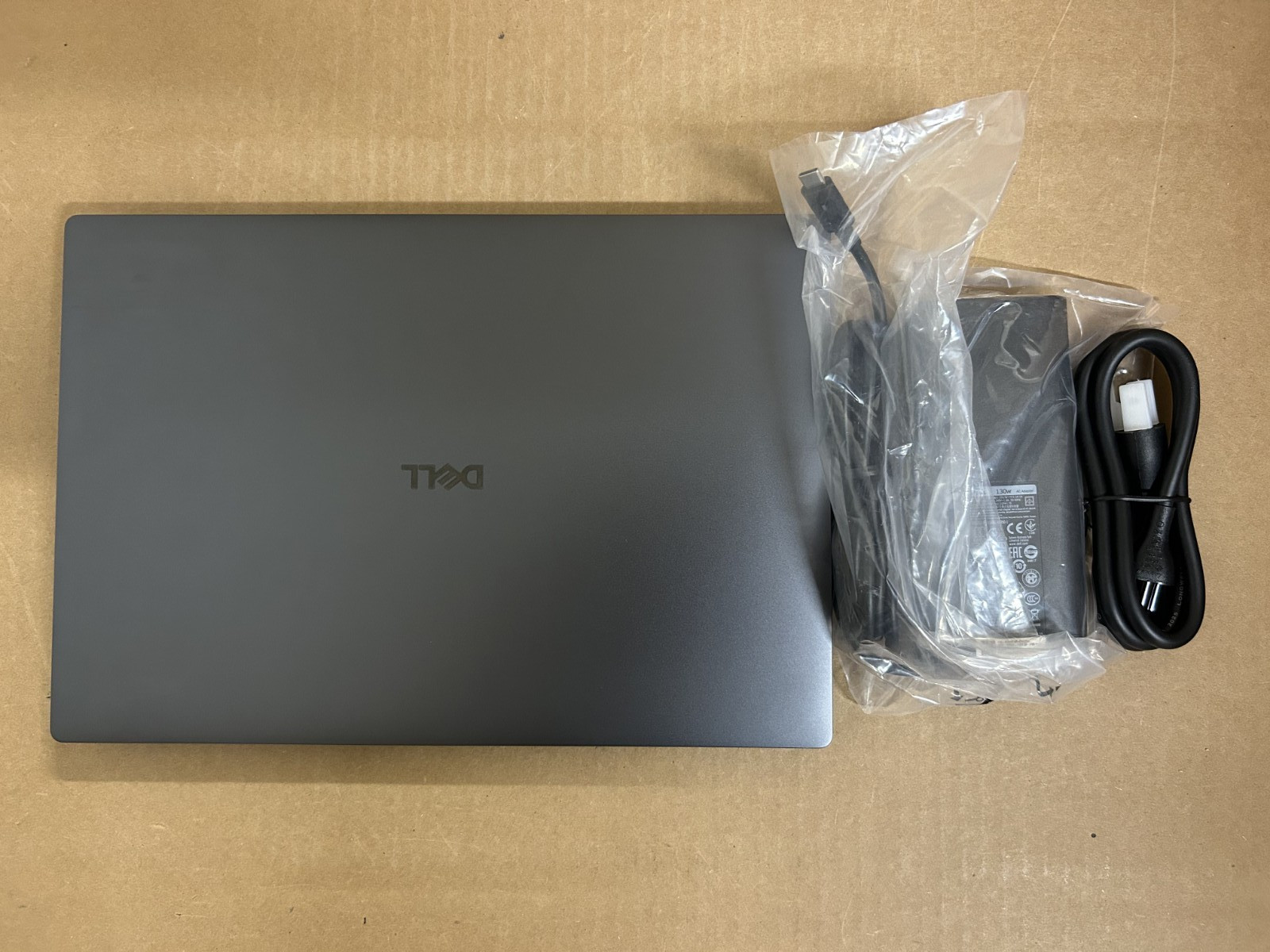 Dell Pro Max 14 Premium MA14250 Intel U9-285H 64GB DDR5 512GB SSD RTX Pro 2000