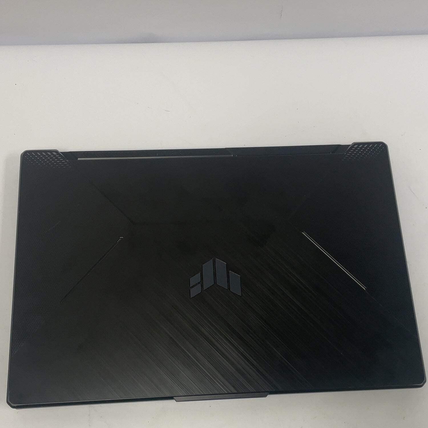 Asus TUF A17 FA706N 17.3″ Ryzen 5 7535HS 8GB RAM 512GB SSD GeForce RTX 2050