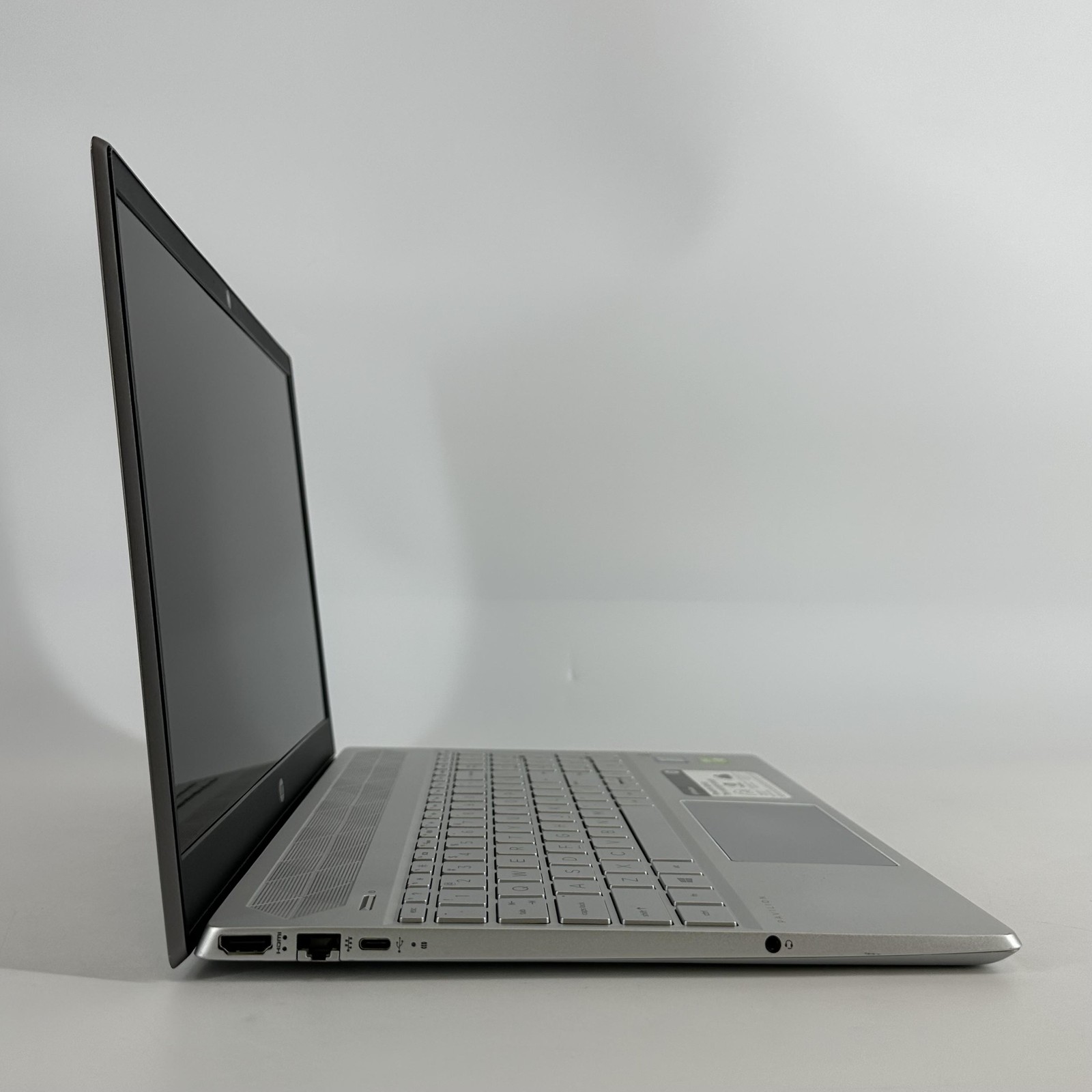 HP Pavilion 15 FHD TOUCH i7-8550U 1.80GHz 16GB 512GB SSD NVIDIA MX150 Good