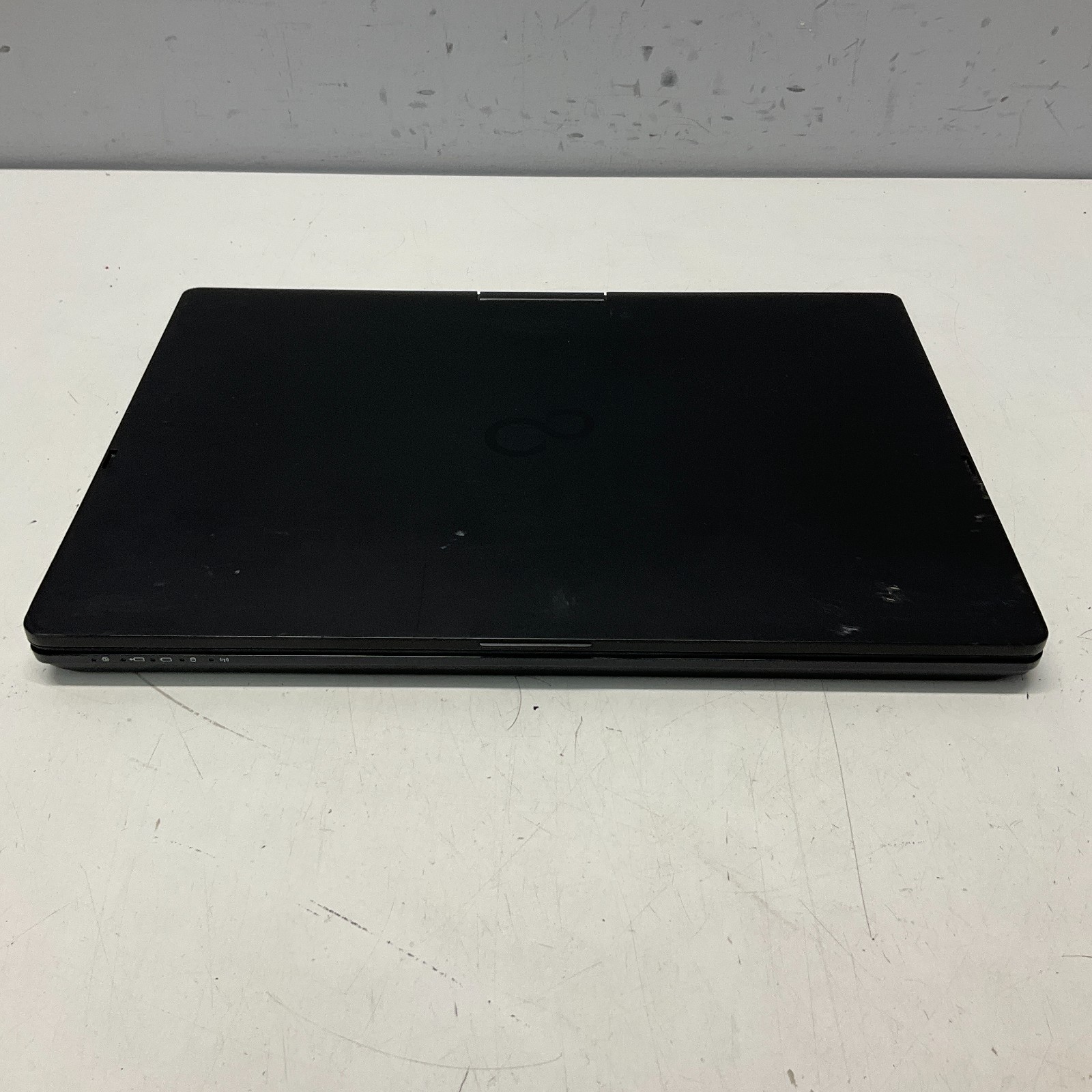 Fujitsu Lifebook T937 i5-7200U 2.5GHz 8GB RAM 256GB SSD Windows 10 Pro Touch