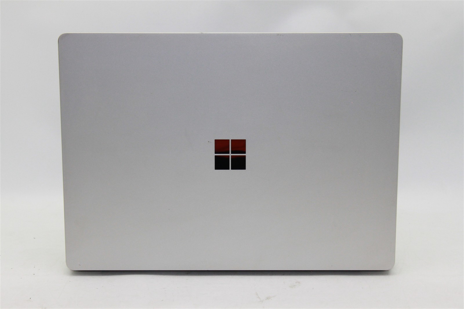 Microsoft Surface Laptop 2 13.5″ Intel Core i5-8350U 8GB DDR4 256GB SSD Win11Pro