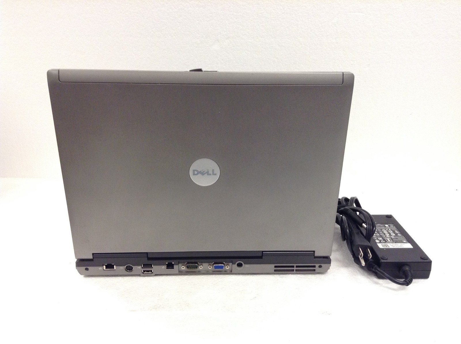 Dell Latitude D531 Laptop 14″WXGA AMD Dual Core 2.2GHz 2GB DVD-RW, No HD, WORKS