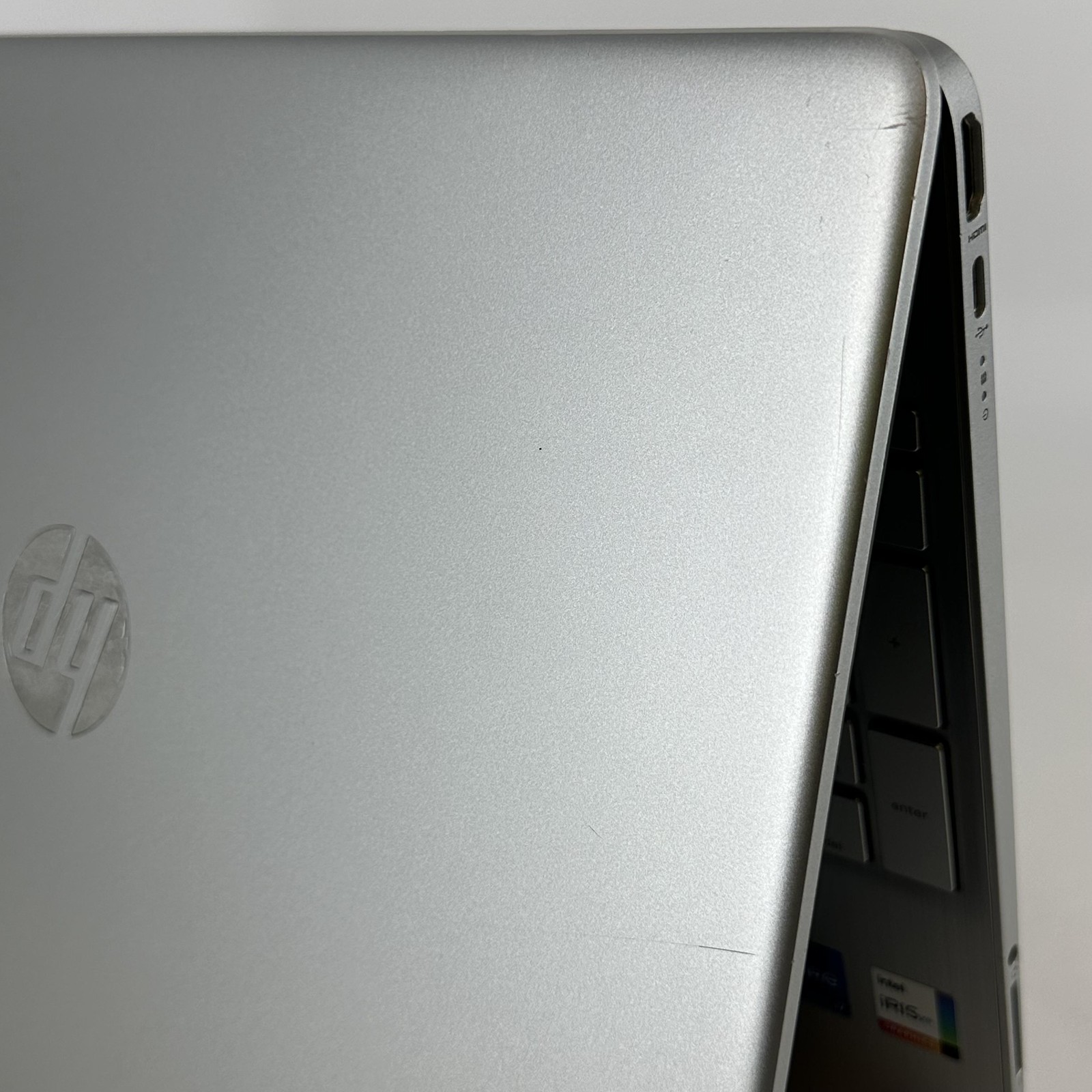 HP Laptop 15-dy2073dx Silver FHD TOUCH i7-1165G7 2.80GHz 16GB 512GB SSD Good
