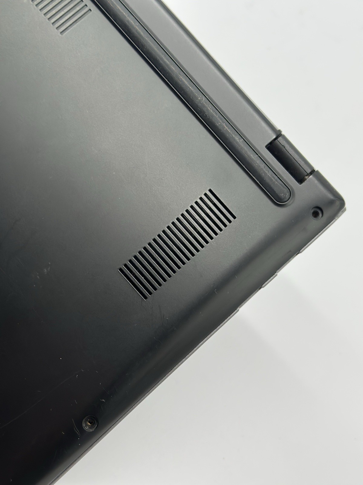 ASUS Vivobook 15 F512J Laptop, i3-1005G1, @ 1.20GHz, 8GB RAM, No OS/HDD/Charger