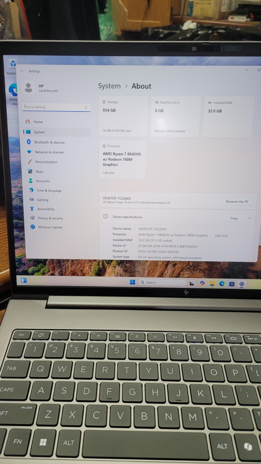 HP ZBook Power 16″ G11A AMD Ryzen 7 8845HS 16GB DDR5 1TB SSD RTX2000/8GB W11P