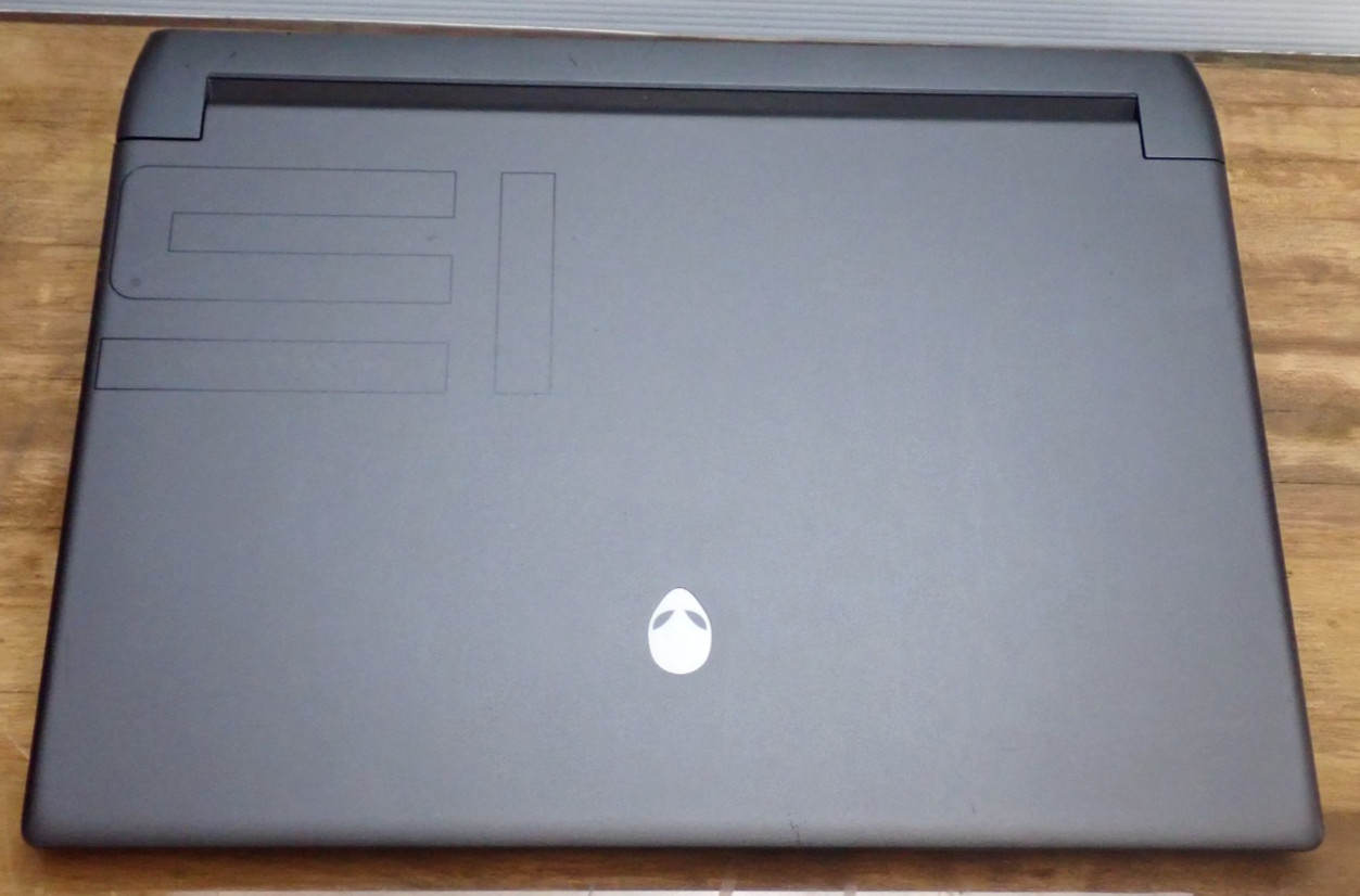 Dell Alienware m15 R7 i7-12700H 2.3GHz 16GB DDR5 2TB NVMe RTX 3080 Ti NO Battery
