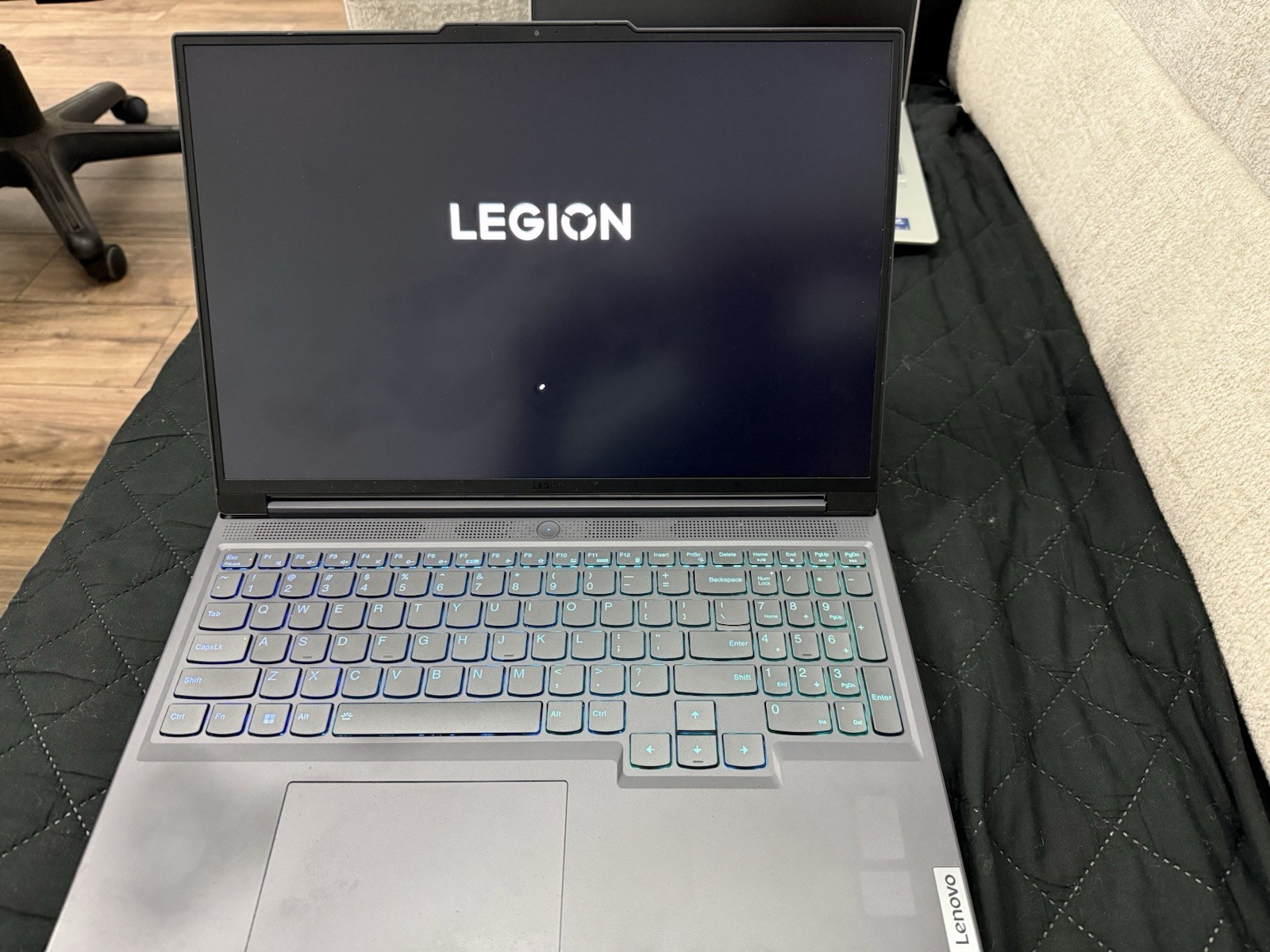 Lenovo Legion Slim 5 16APH8 AMD Ryzen 7 7840HS 16GB RAM 512GB