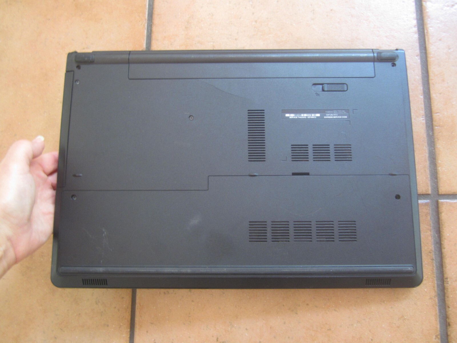 Dell Inspiron 15 5555 Laptop 2GHz 6GBRAM 500GBHD SCREEN INTACT NoPwrCord – WORKS