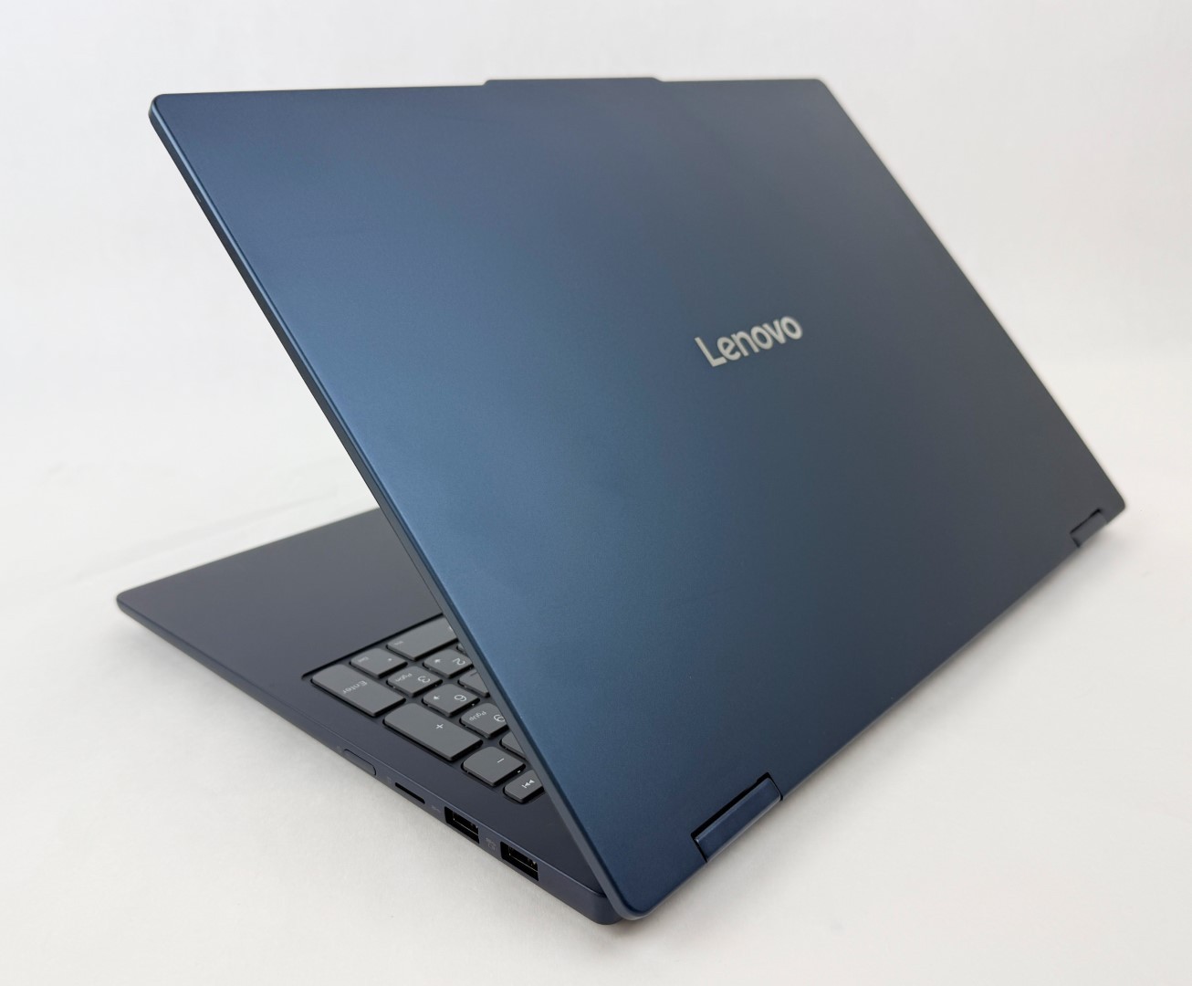 Lenovo Ideapad 5 16AKP10 16″ WUXGA Touch Ryzen AI7 350 16GB 1TB SSD W11H 2in1