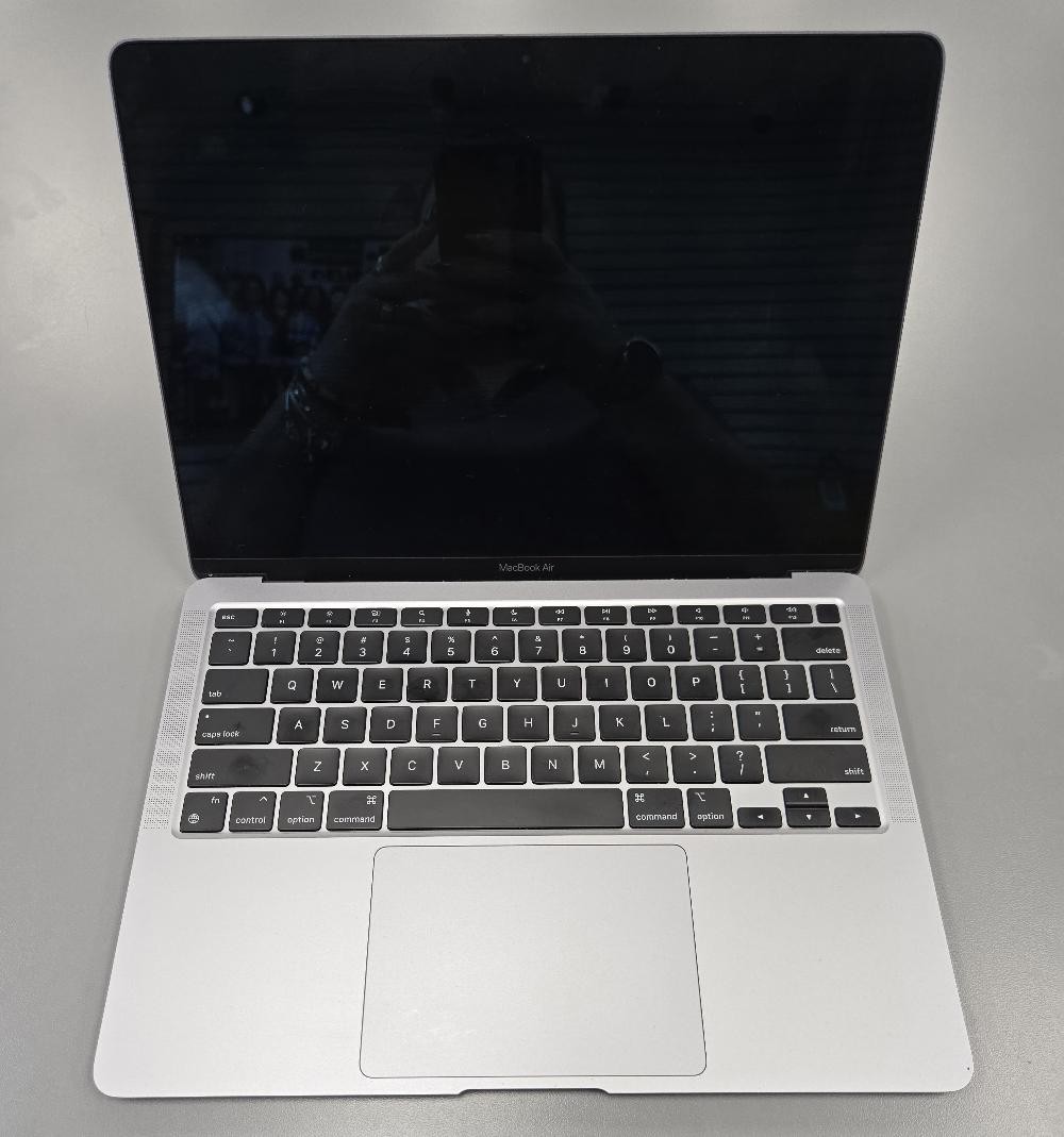 Apple Macbook Air A2337/MGN63LL/A (PD6015882)