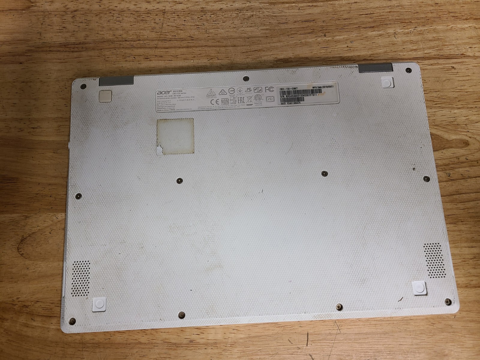 Acer Chromebook White CB3-132 Series Model N15Q8 No Charger