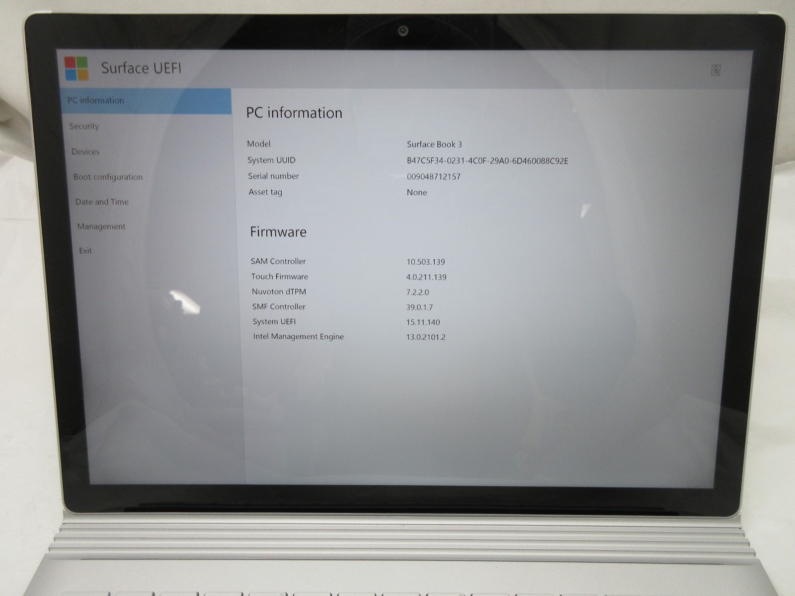Microsoft Surface Book 3 13.5″ : I7-1065G7 1.3GHz : 16GB RAM : 256GB SSD : No OS