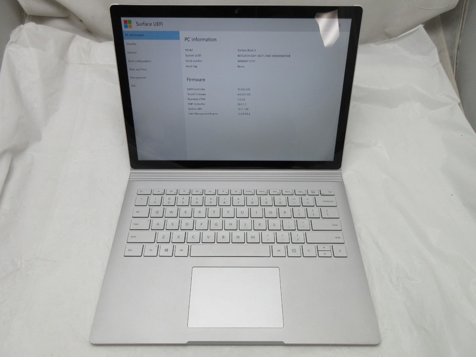 Microsoft Surface Book 3 13.5″ : I7-1065G7 1.3GHz : 16GB RAM : 256GB SSD : No OS