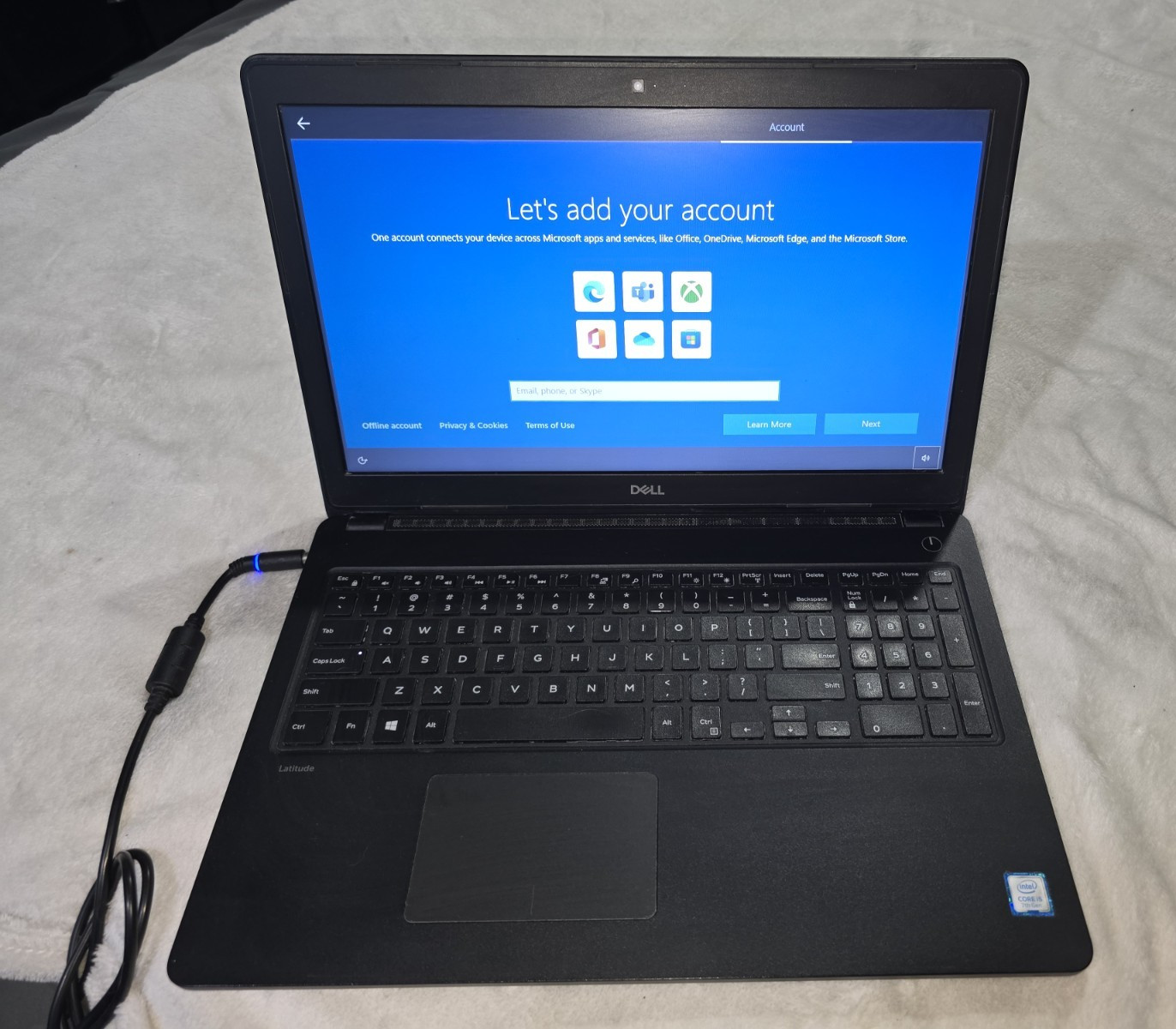 Dell Latitude 3580 Laptop Computer Model P79G BLACK with Storage Carrying Case