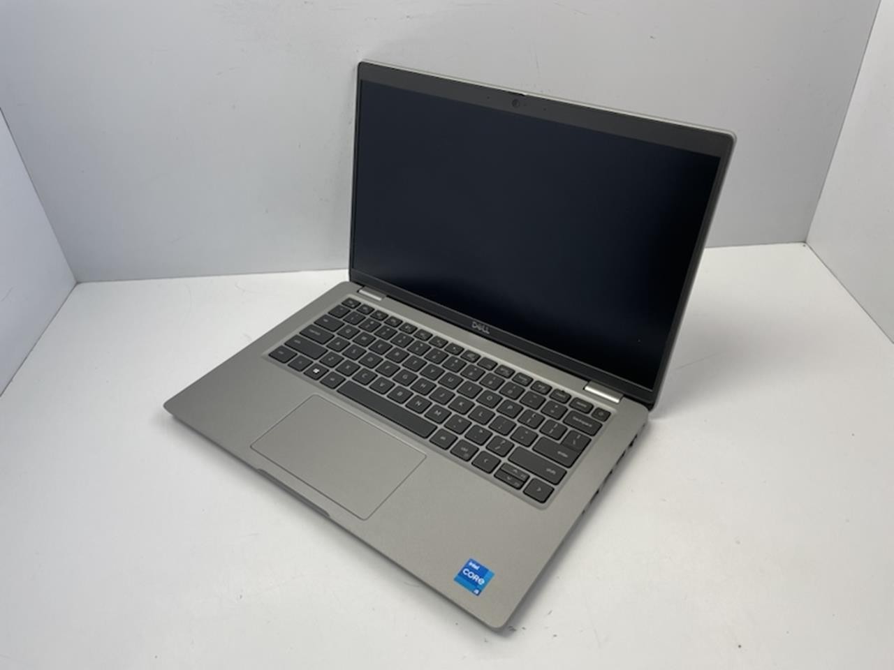 DELL LATITUDE 5420 Laptop w/ Intel Core i5-1135G7 2.40 GHZ + 8 GB No HD/Battery