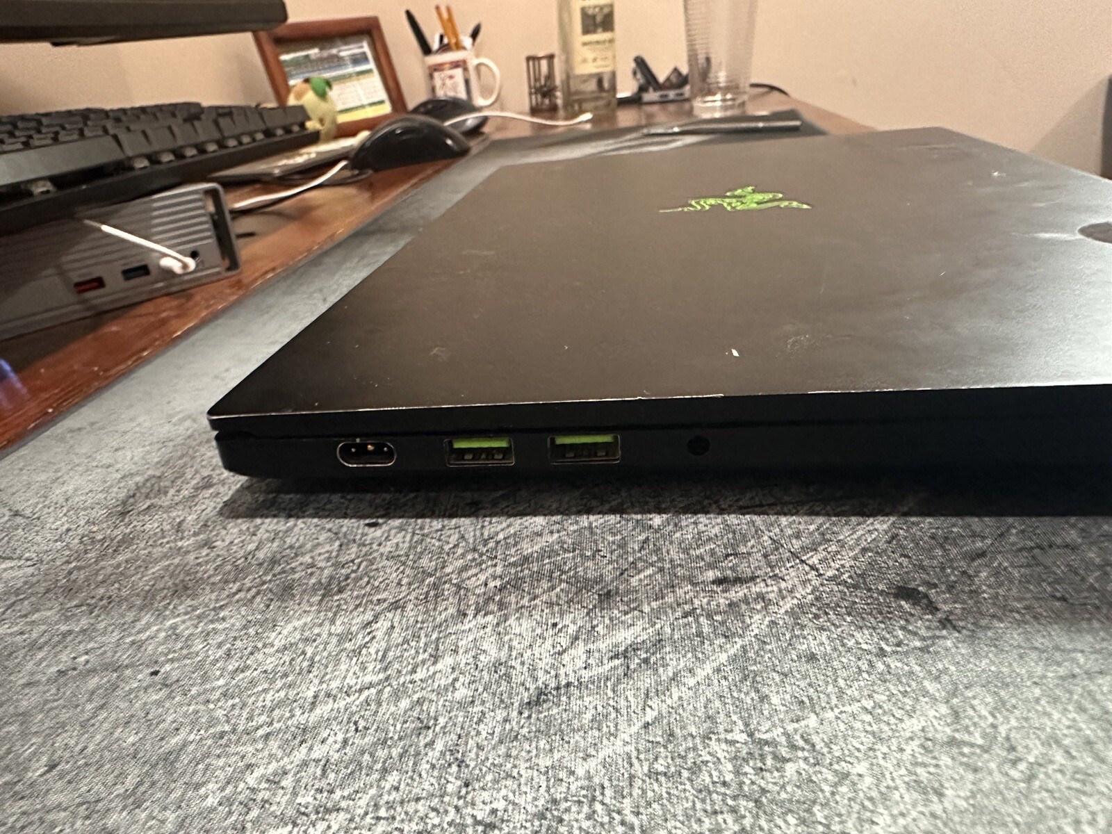 Razer Blade Advanced 15 (2070 Max Q, 1TB SSD, 32 GB Ram, Upgraded Battery)