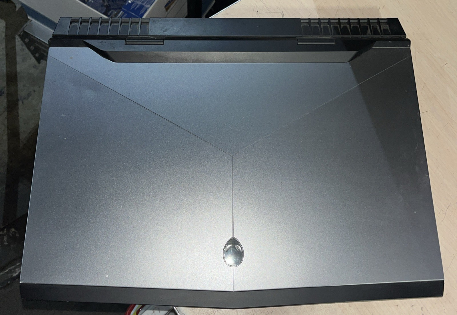 ALIENWARE 17 R4 INTEL CORE I7-7820HK 2.90GHZ 8GB RAM NO HD