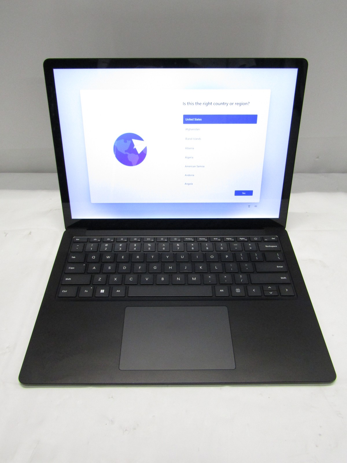 Microsoft Surface Laptop 5 1.60GHz i5-1245U 8GB RAM 256GB SSD 13.5″ Win 11 – C