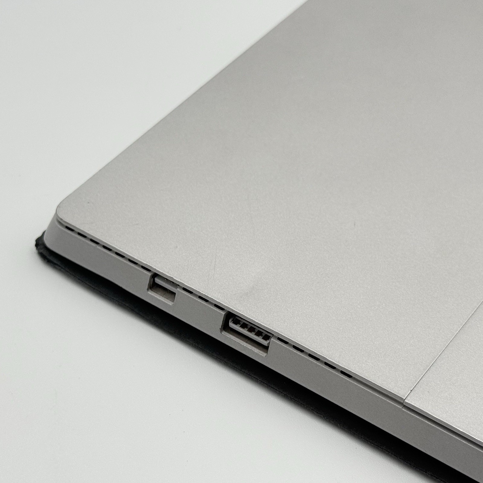Microsoft Surface Pro 3, i5-4300U 1.9Ghz, 8GB RAM 256 GB SSD