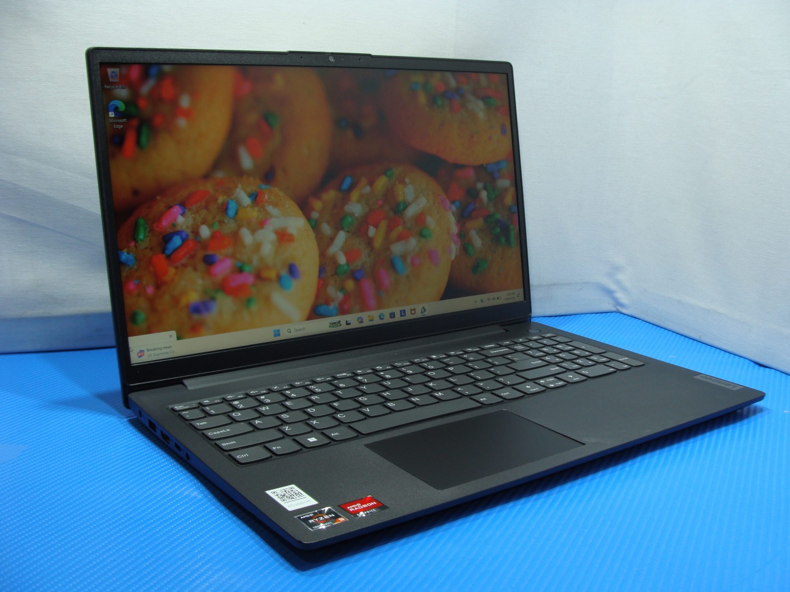 Lenovo V15 G2 ALC 15.6″ FHD AMD Ryzen 5 5500U 2.1GHz 8GB 256GB Win 11Pro +PA